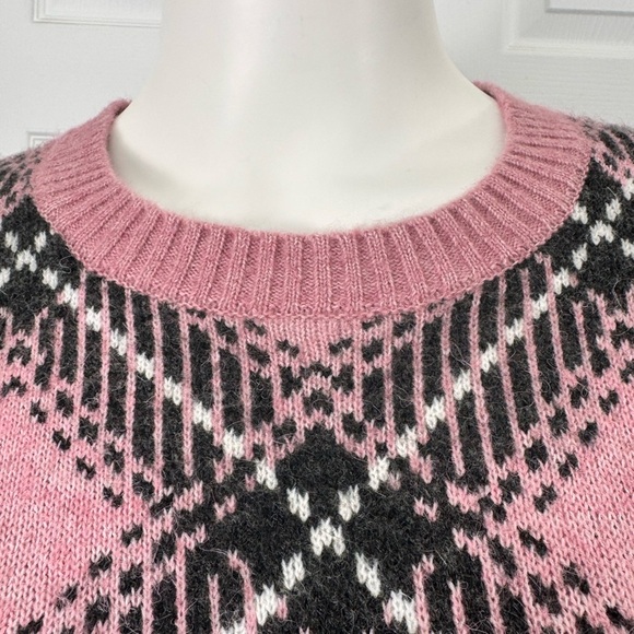 Steve Madden Pink and Black Plaid Sweater Size S NWT - Picture 4 of 9